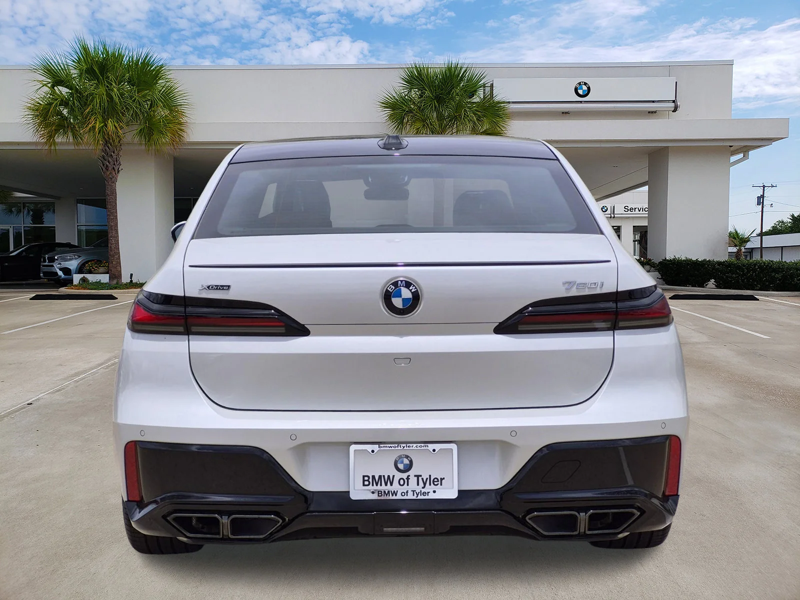 New 2026 Mineral White Metallic BMW 760i xDrive image 5