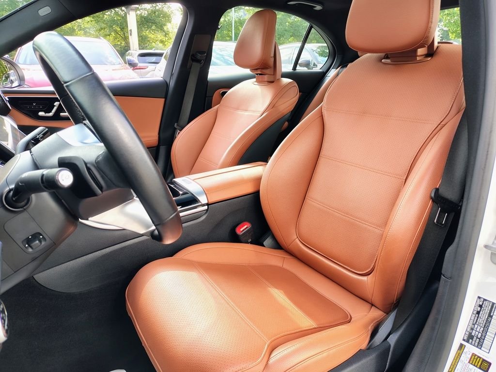 2025 Mercedes-Benz C-Class Sedan C 300 - Photo 18