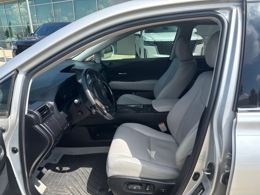 Used 2015 Silver Lexus 350 image 2