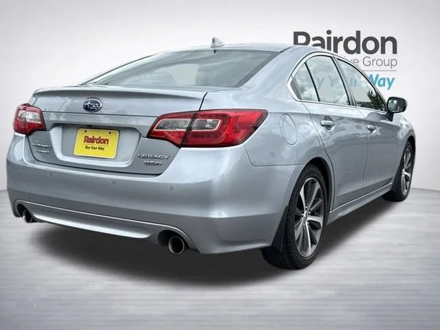 Used 2017 Ice Silver Metallic Subaru Limited image 8