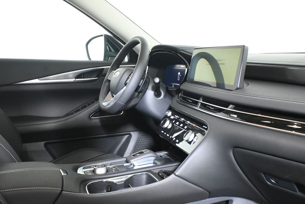 New 2027 GRAPHITE SHADOW INFINITI Luxe AWD image 35