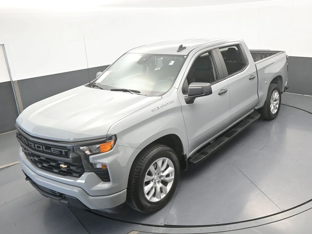 Used 2024 Slate Gray Metallic Chevrolet Custom image 49