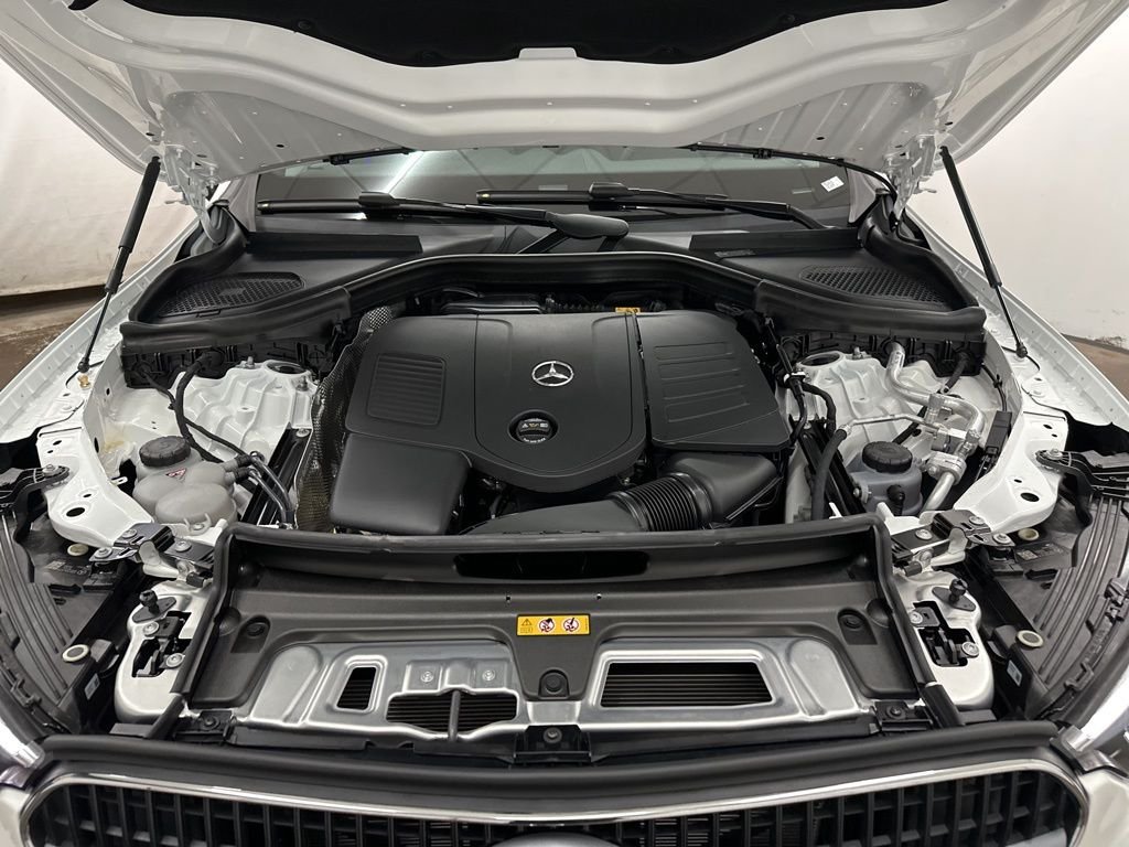 Certified Used 2026 White Mercedes-Benz GLC 300 image 22