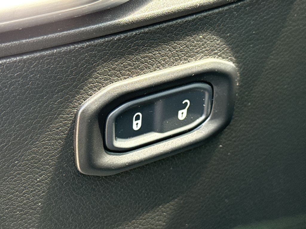 Used 2022 Gray Jeep Unlimited Rubicon image 22