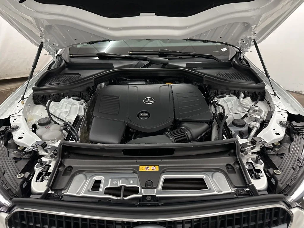 Certified Used 2026 White Mercedes-Benz GLC 300 image 22