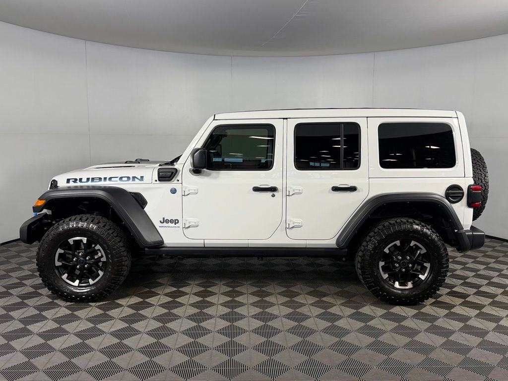 Used 2024 White Jeep Rubicon 4xe image 11