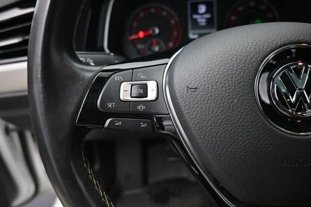 Used 2021 White Volkswagen R-Line image 21