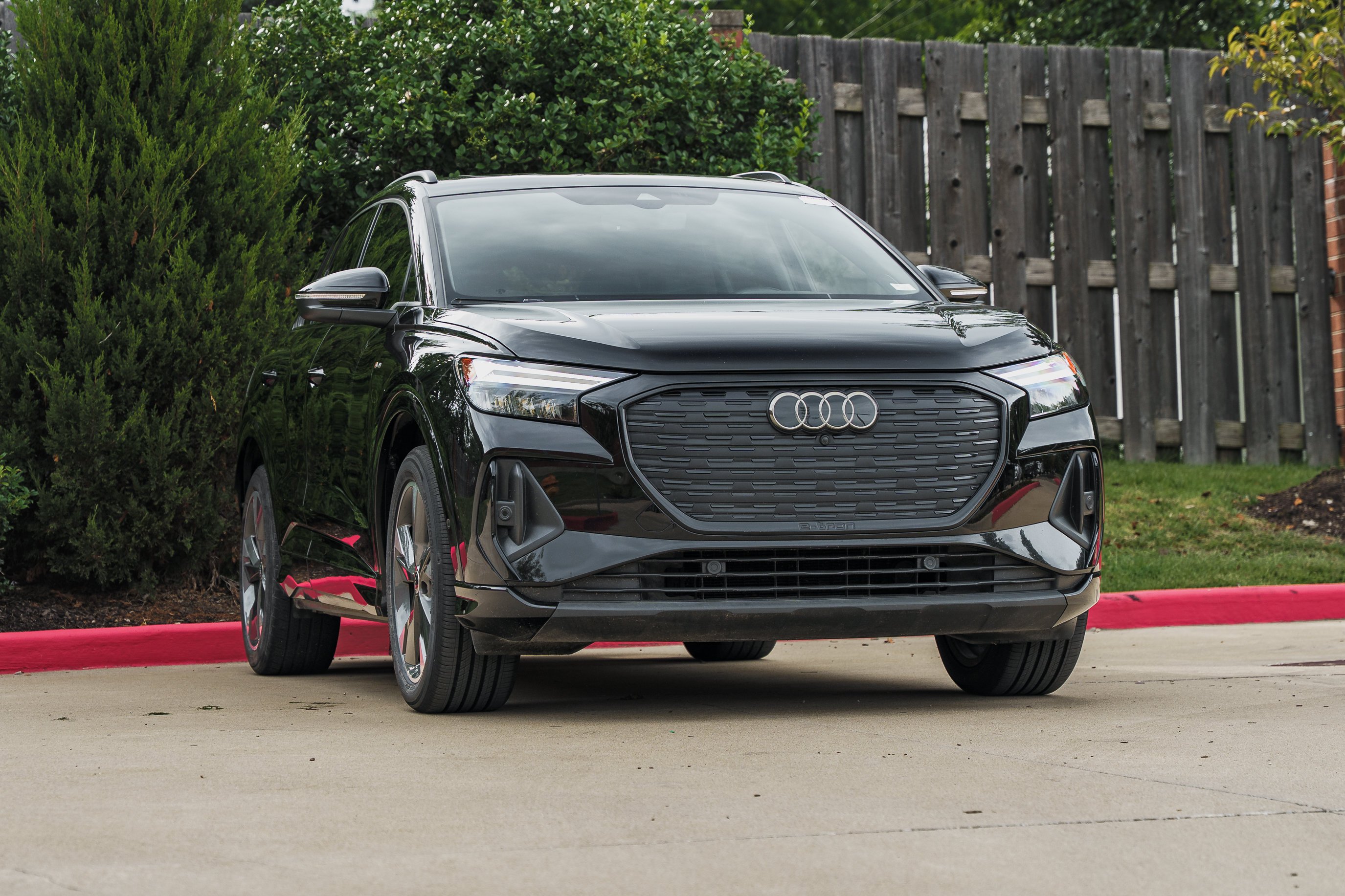 2024 Audi Q4 e-tron Premium Plus