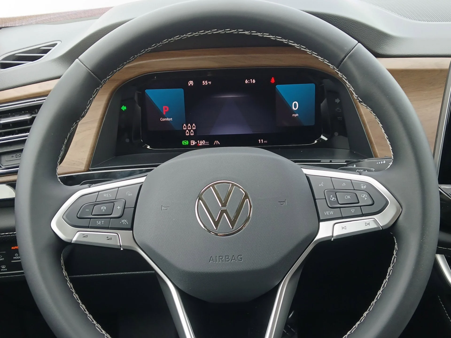 New 2026 Opal White Pearl Volkswagen 2.0T SE image 11