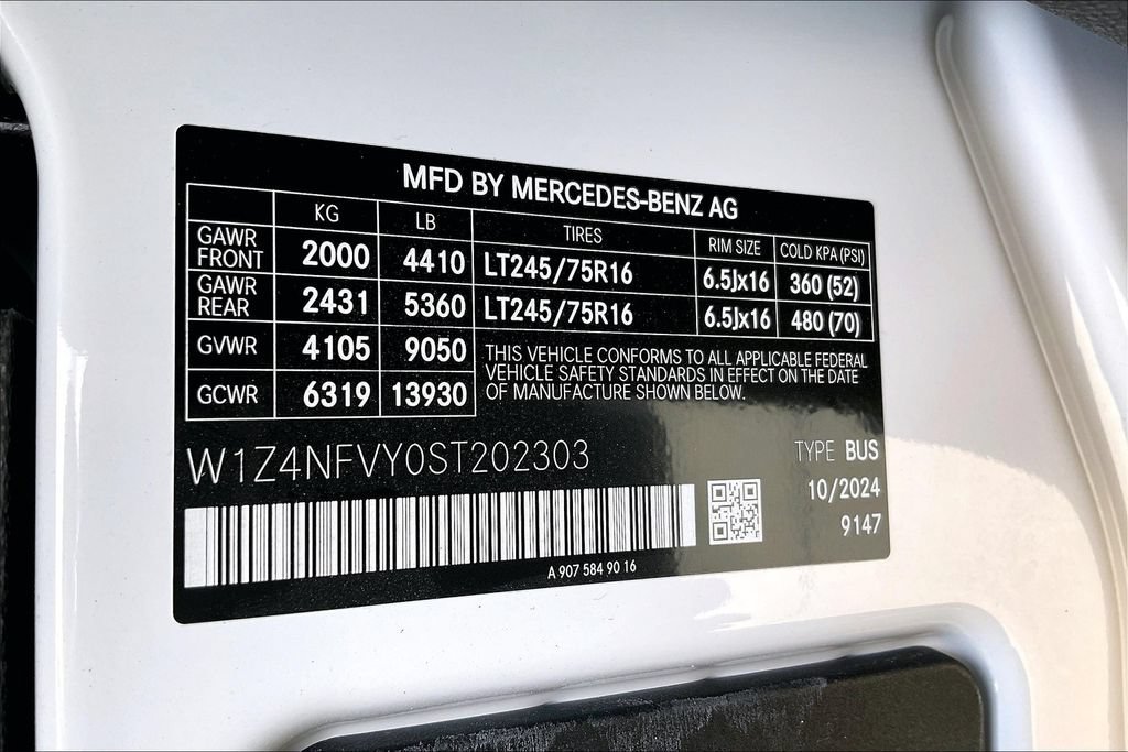 New 2025 Arctic White Mercedes-Benz  image 35