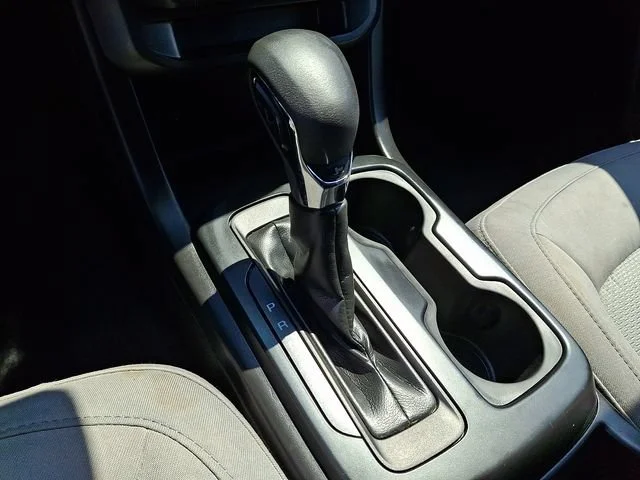 Used 2022 Summit White Chevrolet WT image 15