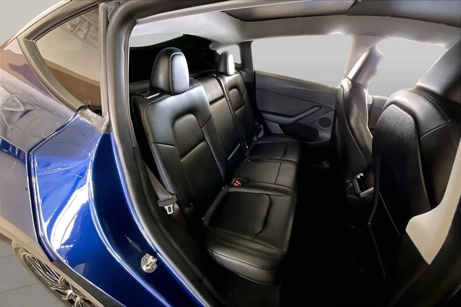 Used 2023 Deep Blue Metallic Tesla  image 17
