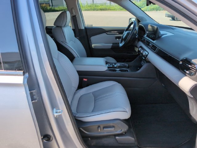2025 Honda Pilot Elite - Photo 10