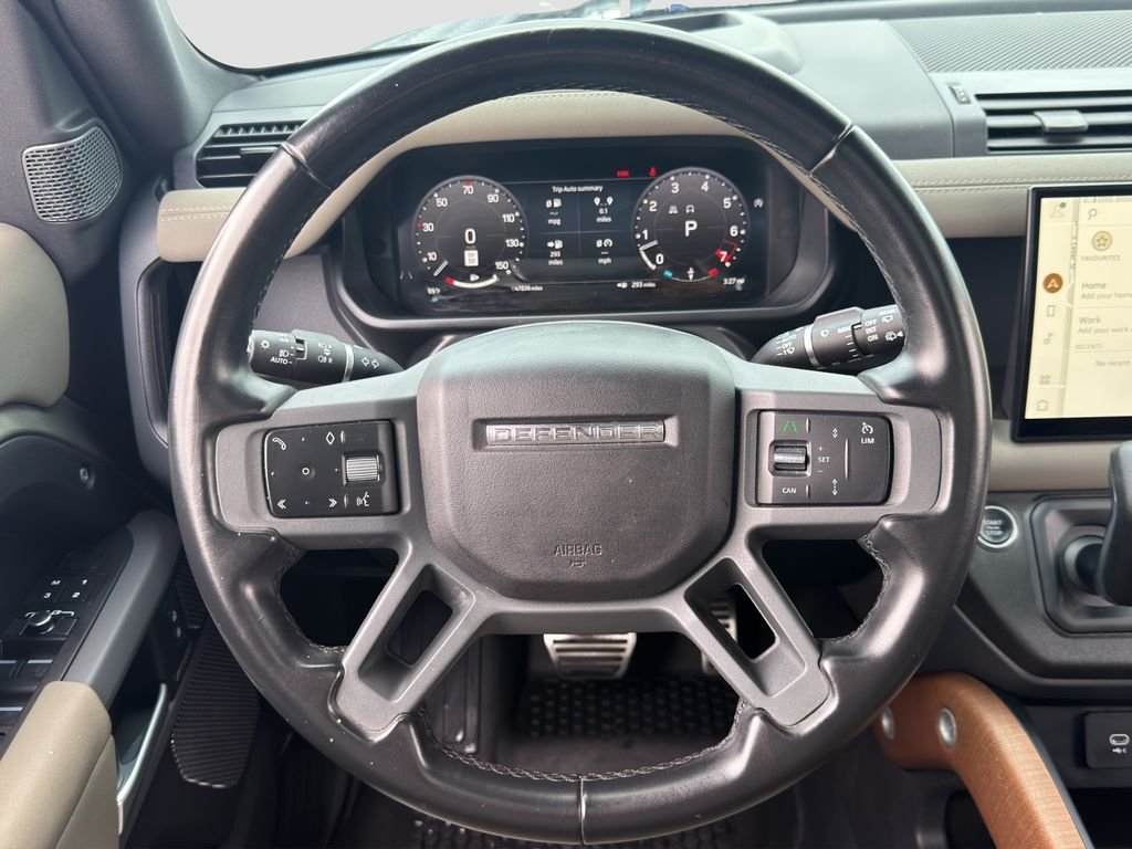Used 2023  Land Rover X image 10
