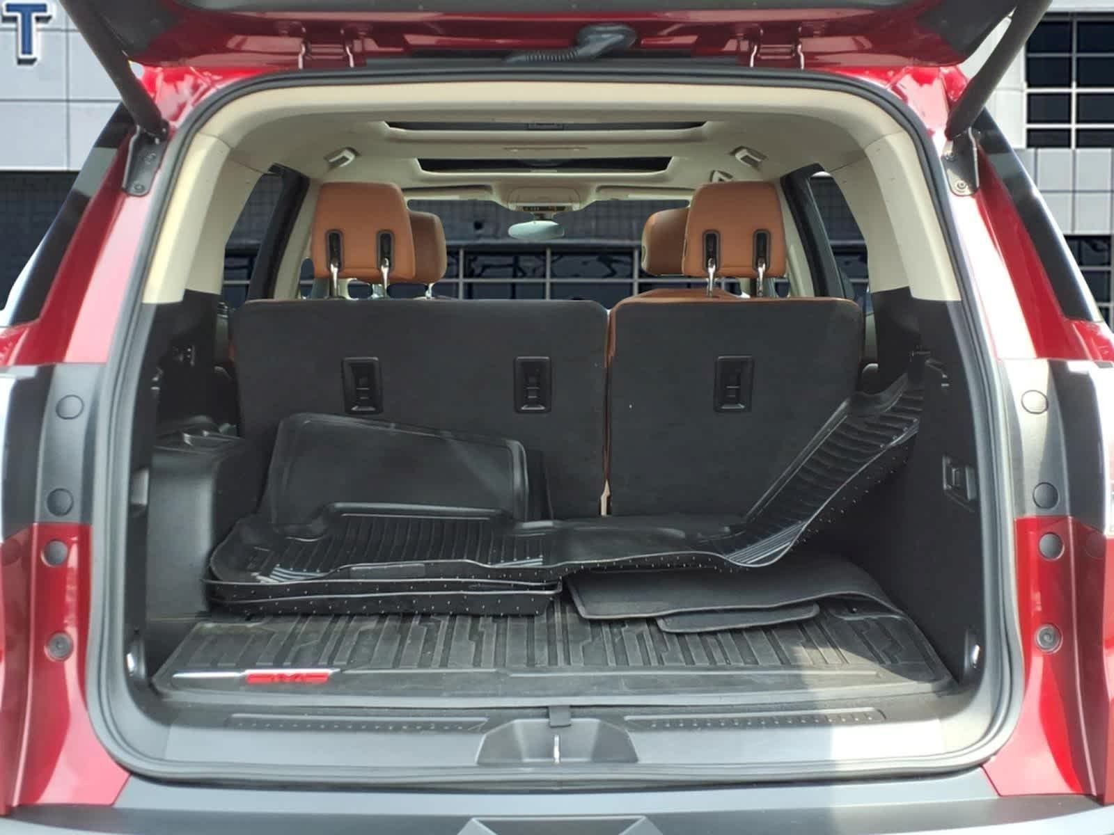 Used 2018 Crimson Red Tintcoat GMC SLT image 6