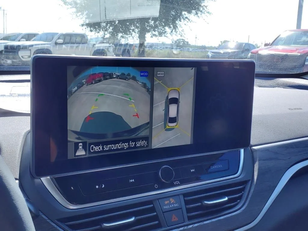 New 2025 Red Nissan 2.5 SL image 9