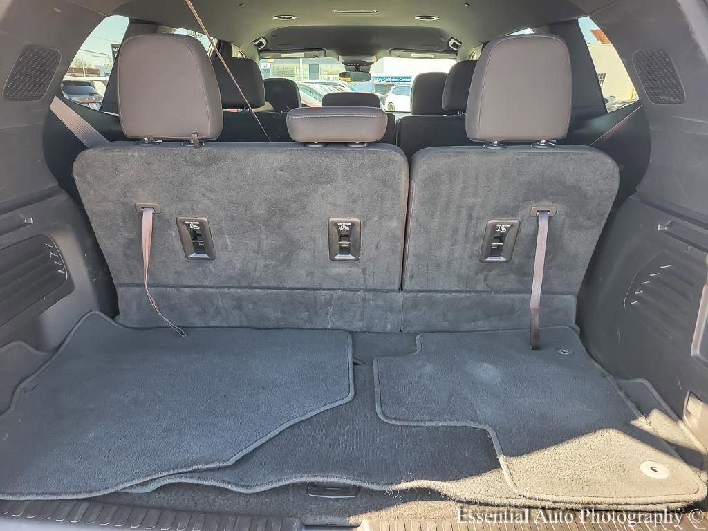 2025 GMC ACADIA - Image 19