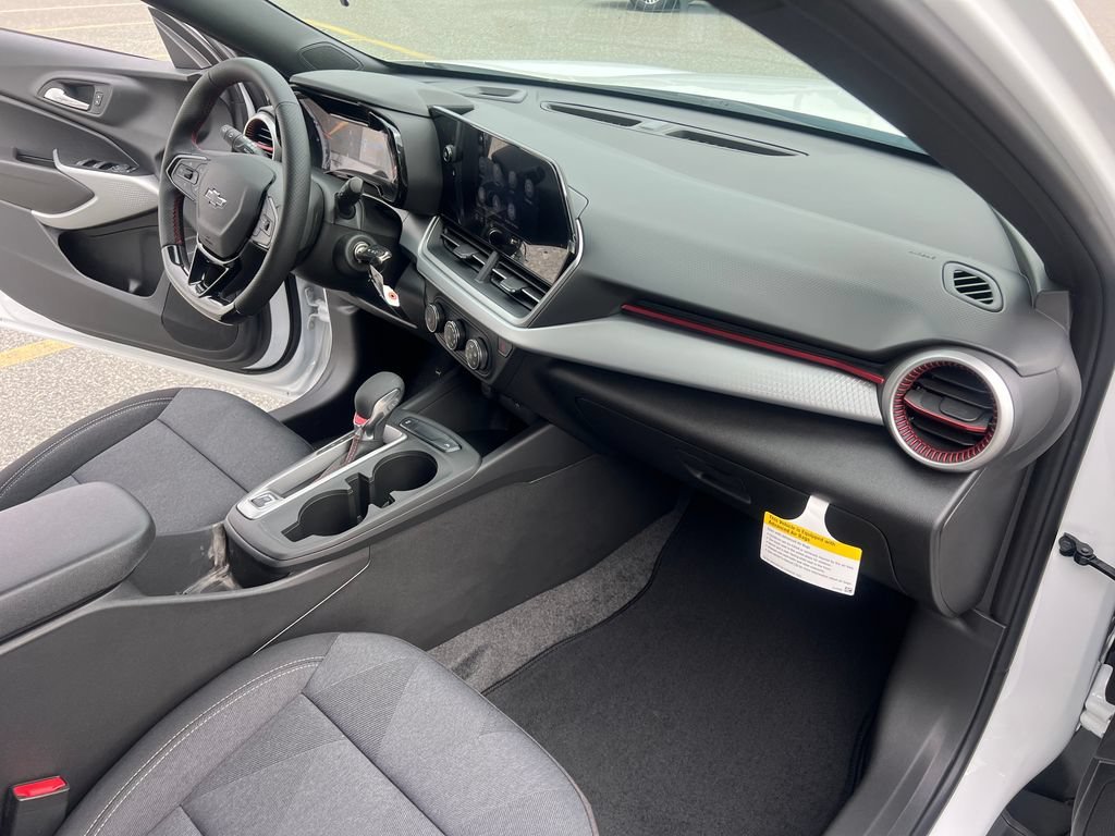 2026 Chevrolet Trax RS - Photo 26