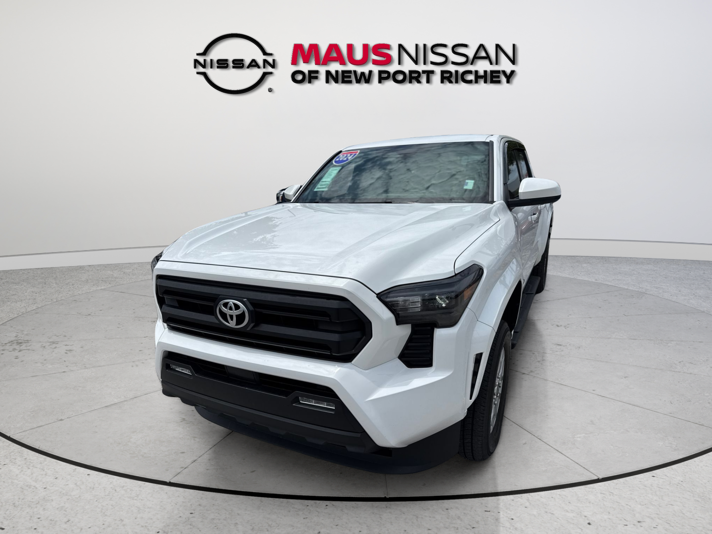 Used 2024 White Toyota SR5 image 4