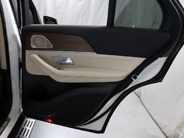 Certified Used 2026 Polar White Mercedes-Benz GLE 350 image 34