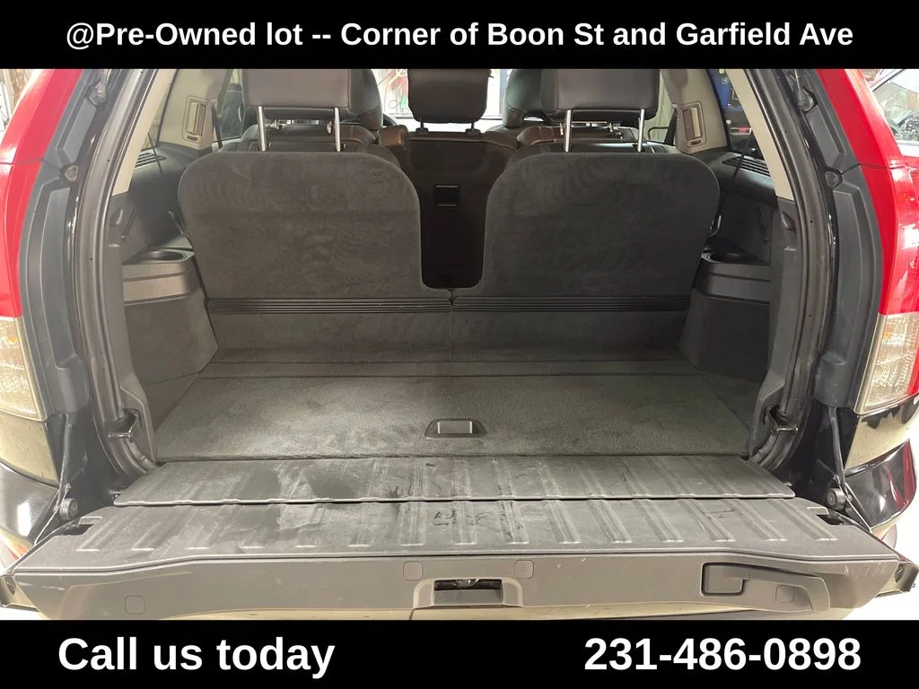 Used 2008 Black Volvo 3.2 image 25