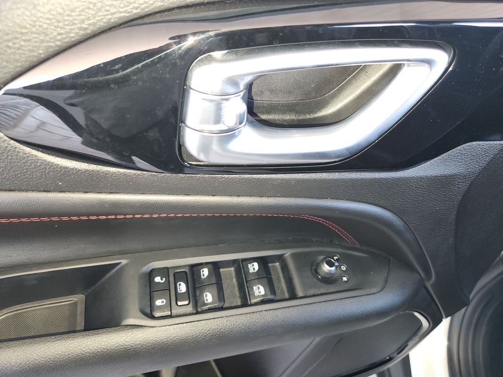 Used 2025 White Jeep Trailhawk image 29
