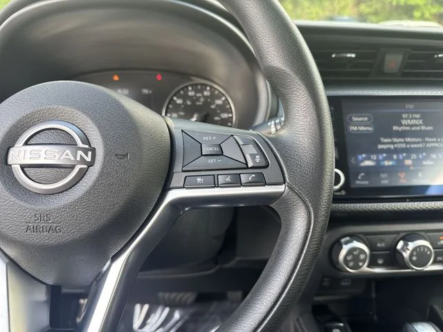 Used 2023 White Nissan SV image 17