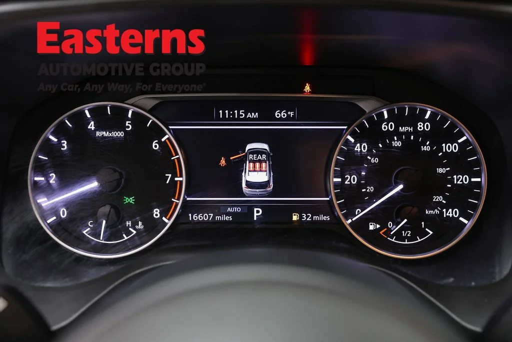 Used 2023 White Nissan S image 21