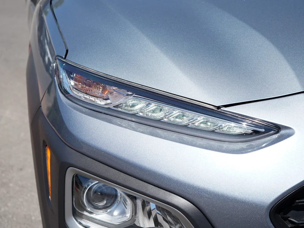 Used 2021 Sonic Silver Hyundai SEL Plus image 2