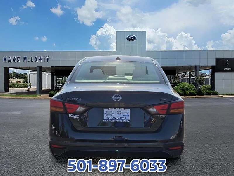 Used 2024 Super Black NISSAN 2.5 SV SEDAN image 4