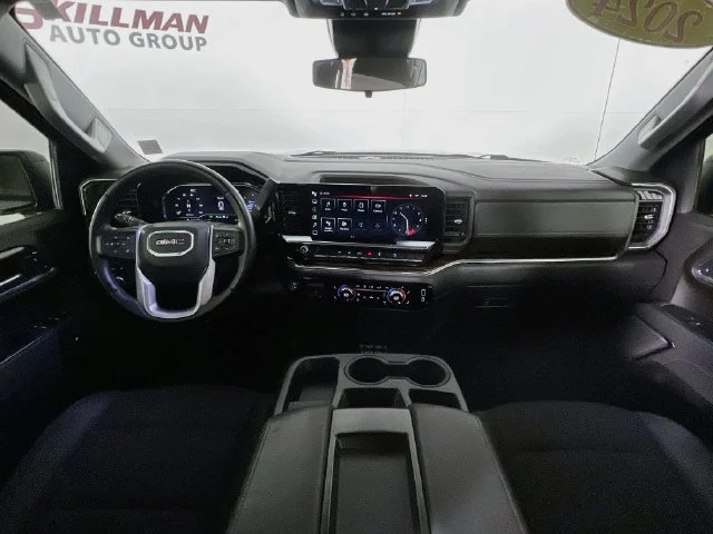 Used 2024 Silver GMC Elevation image 24