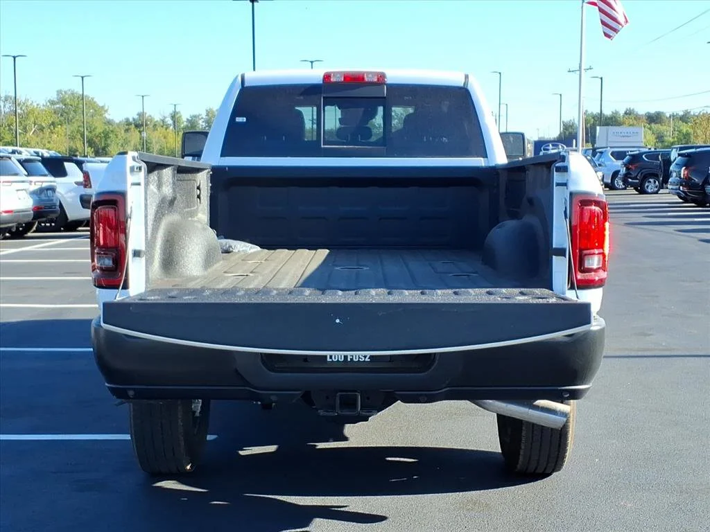 2026 RAM 3500 Tradesman - Photo 17