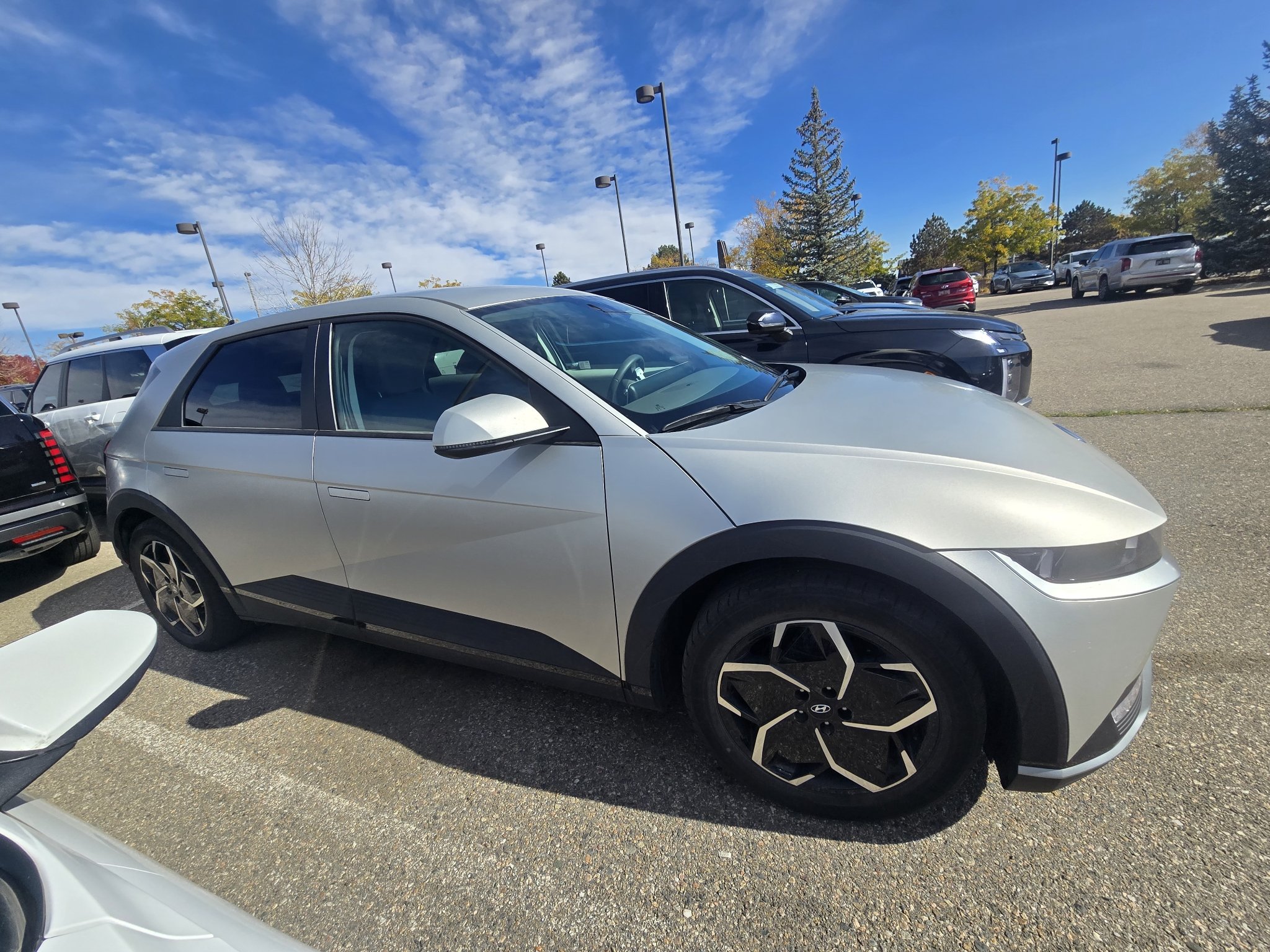 Used 2024 Gravity Gold (Matte Gold) Hyundai SEL image 7