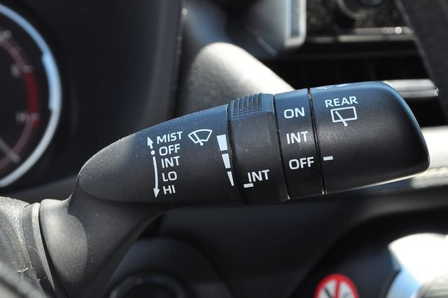 Certified Used 2025 Silver Toyota XLE image 33