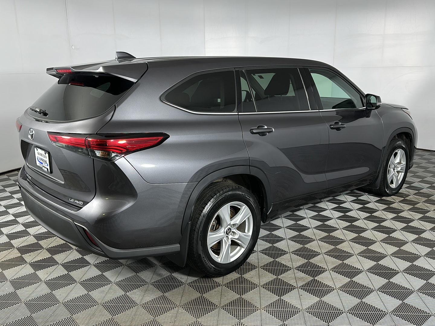Used 2021 Magnetic Gray Metallic Toyota LE image 27