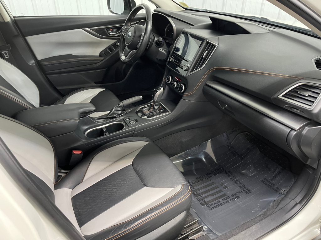 Used 2018 White Subaru 2.0i Limited image 22