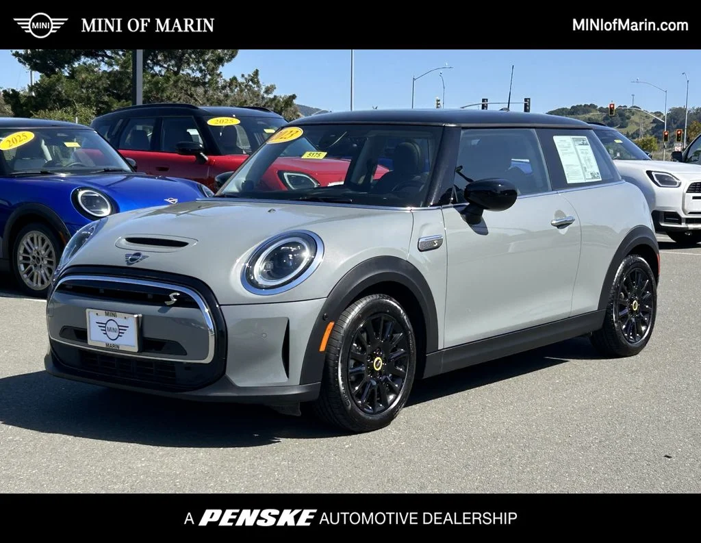 2023 MINI Hardtop 2 Door SE