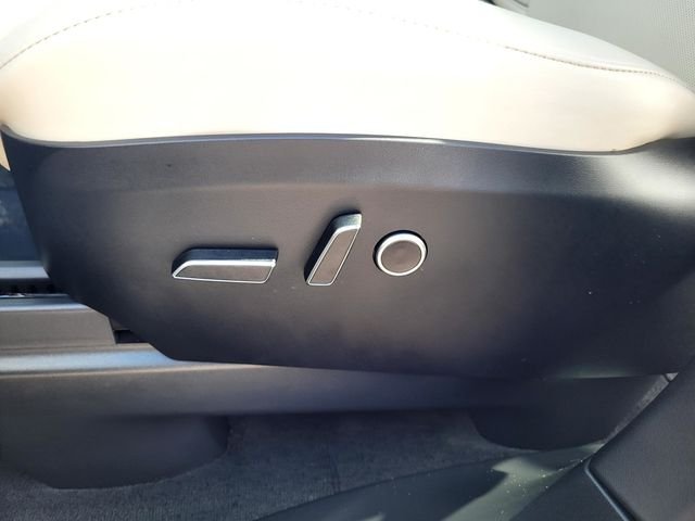 Used 2024  Tesla Plaid image 11