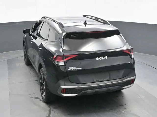 Used 2023 Black Kia X-Line image 10