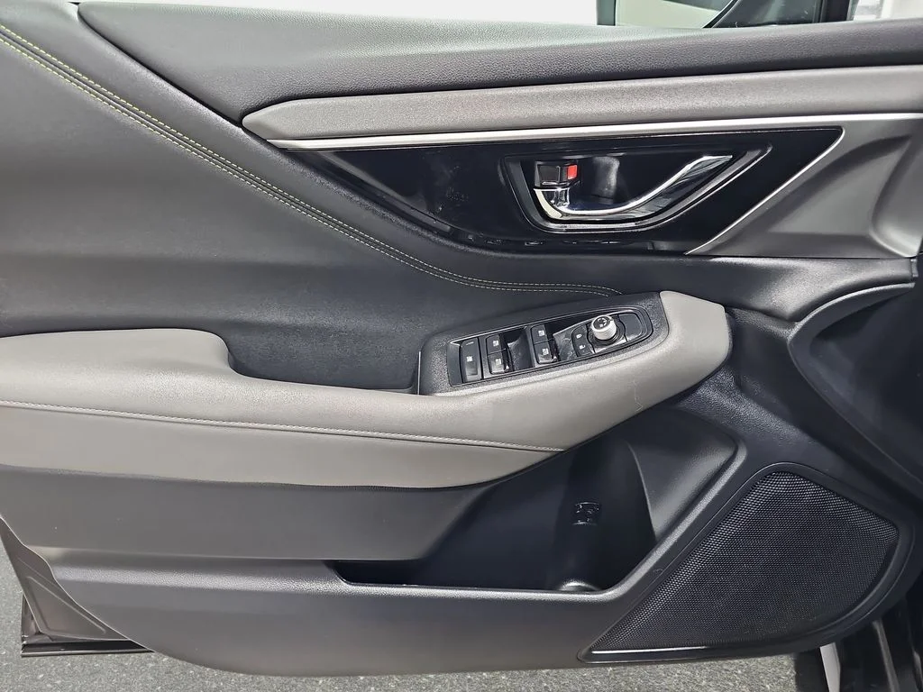 Used 2021 Black Subaru Onyx Edition XT image 29