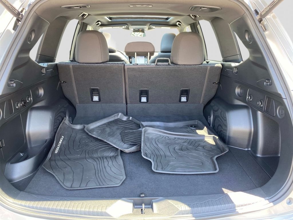 Used 2025 Beige Subaru Premium image 6