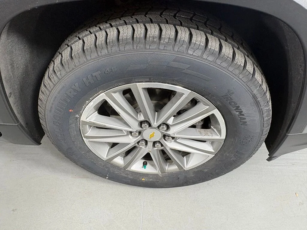 Used 2023 Gray Chevrolet LT image 14