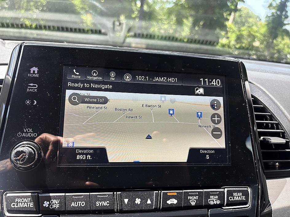 Used 2019 Lunar Silver Metallic Honda EX-L image 16