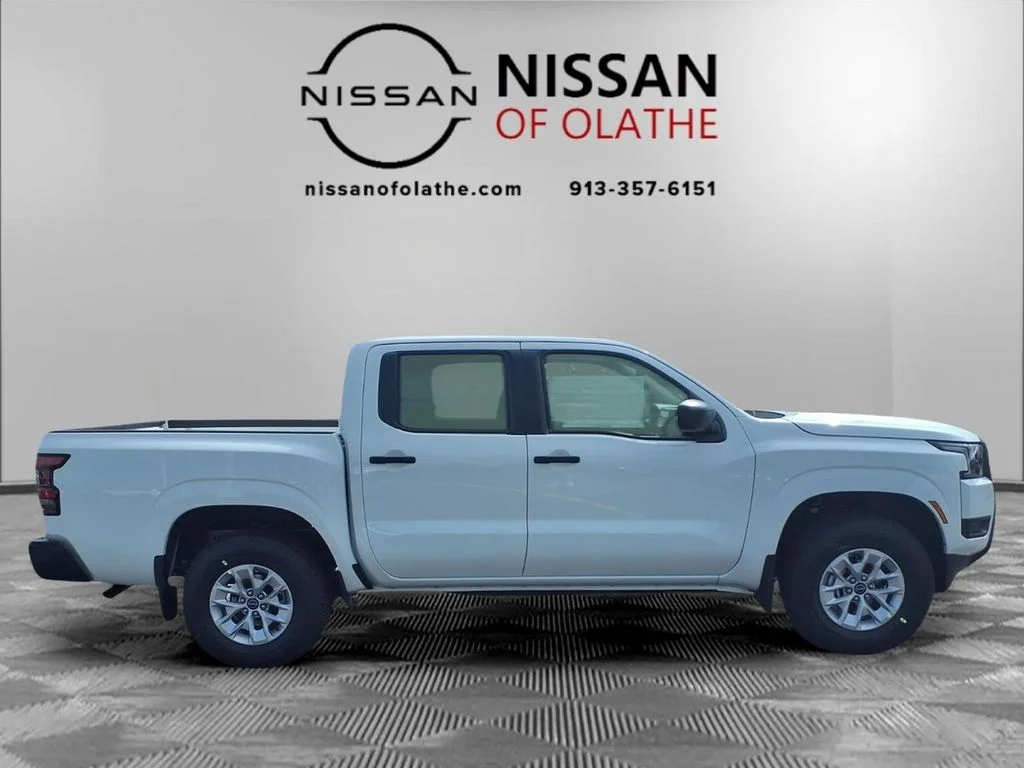 New 2026 Glacier White Nissan Crew Cab S image 26