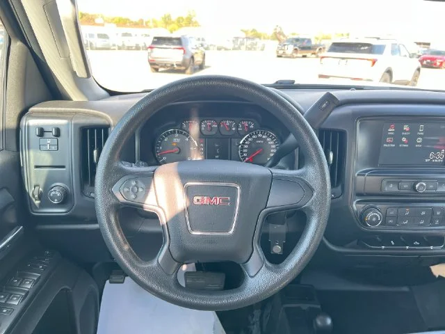 Used 2016 White GMC Base image 14