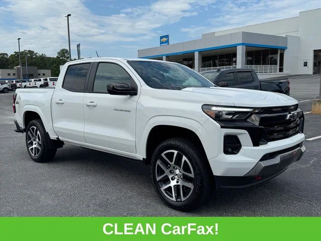 Used 2024 White Chevrolet Z71 image 2