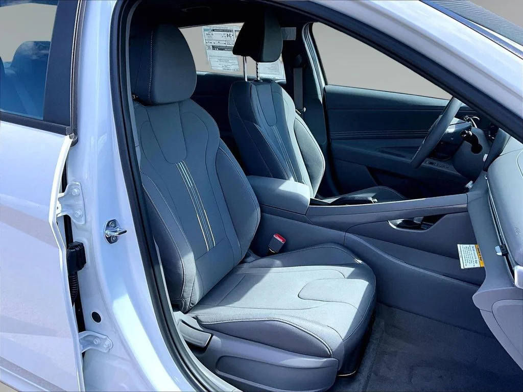 New 2026 White Hyundai SEL Sport image 11