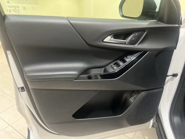 2025 Chevrolet Equinox LT - Photo 21