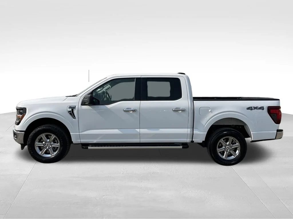 Used 2025 White Ford XLT image 8