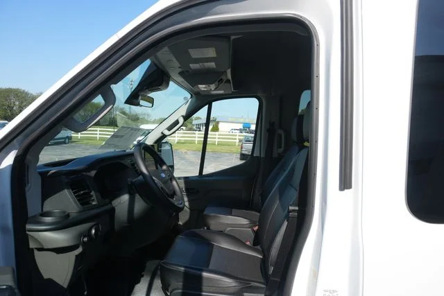 New 2026 Oxford White Ford Passenger Van XL image 10